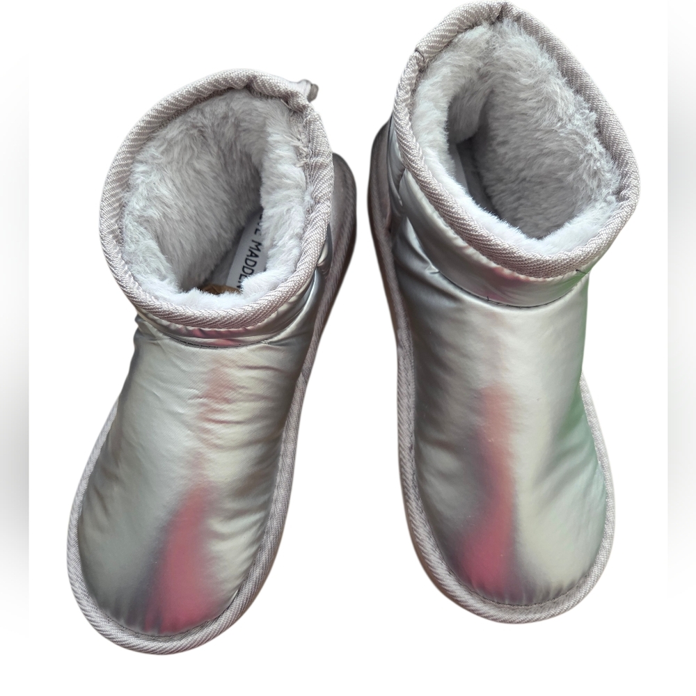 Steve Madden - NEW Women's Shiny Silver Puffy Faux Fur Platform Boots - Picture 2 of 7